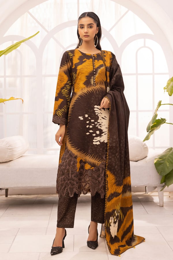 Aura luxe collection 3 piece printed khaddar suit