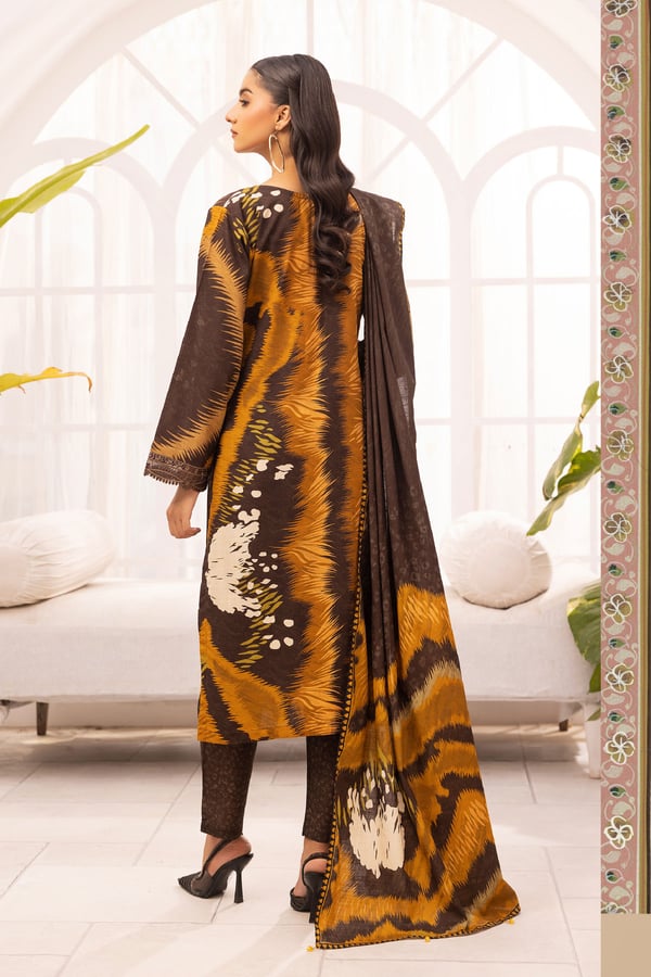 Aura luxe collection 3 piece printed khaddar suit - Image 2