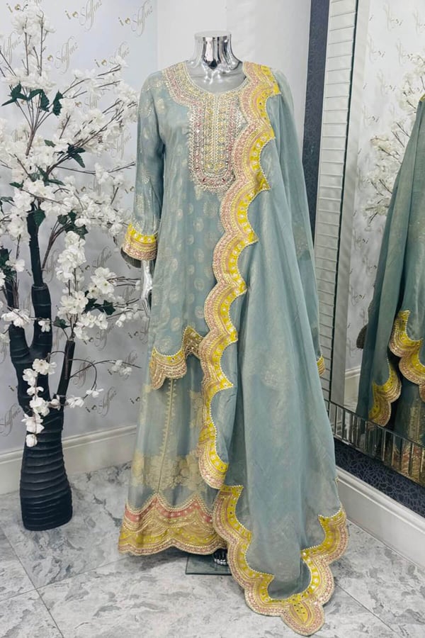 Sandali luxe collection 3 piece sharara suit
