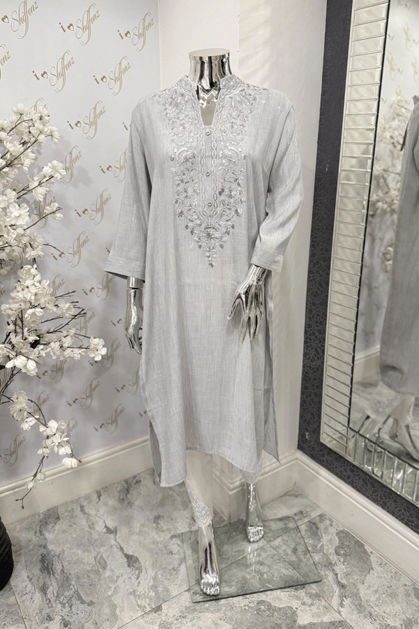Premium threadwork lawn kurti - Image 4