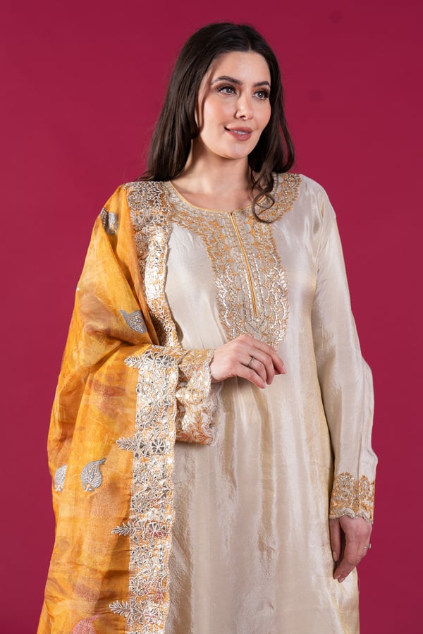 Ruhi premium luxe semi stitched 3 piece suit collection - Image 4