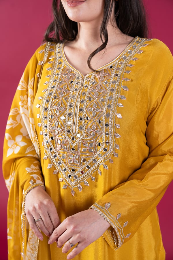Ruhi premium luxe 3 piece silk embroidered collection - Image 6