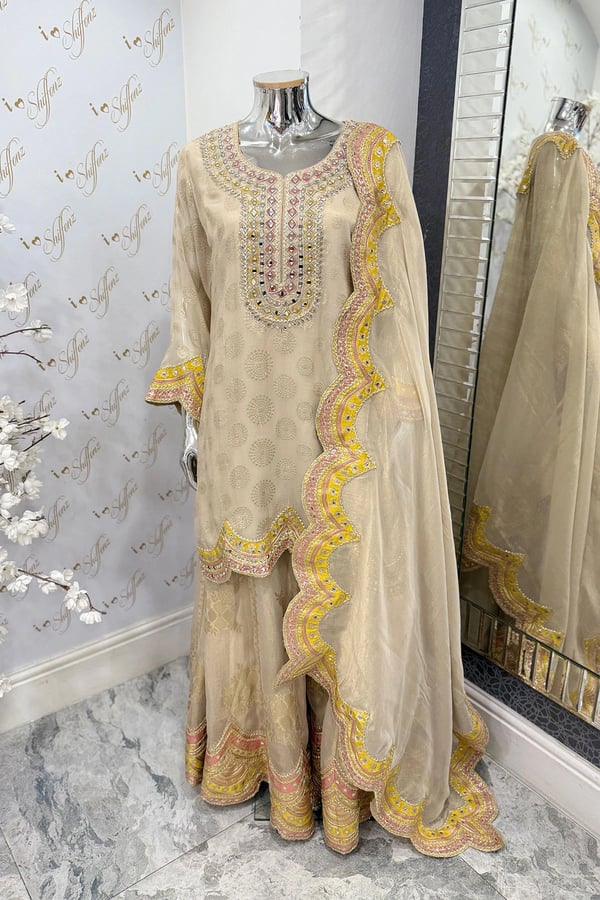 Sandali luxe collection 3 piece sharara suit - Image 2