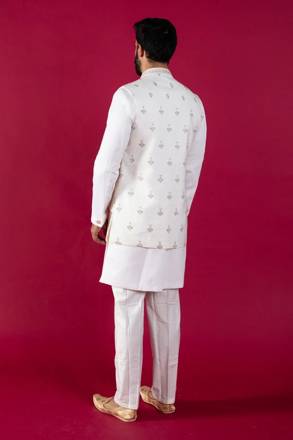 Indo western men's sherwani set - Image 4