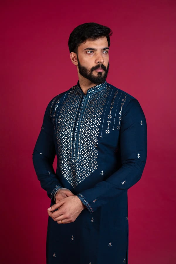 Men's embroidered kurta pyjama - Image 5