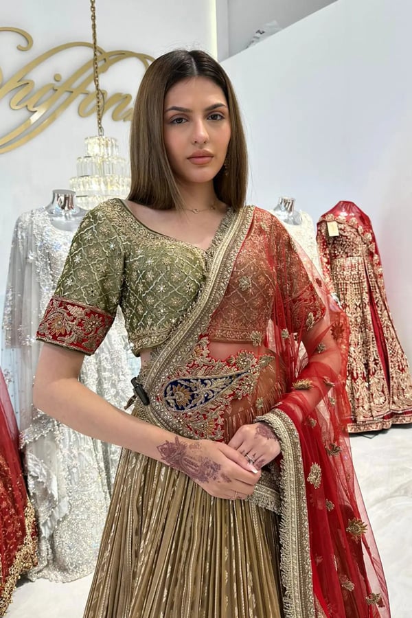 3 Piece organza threadwork lehnga choli - Image 3