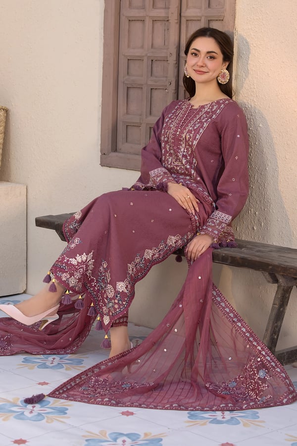 Hania Amir premium Eid 2025 3 piece jacquard collection - Image 5