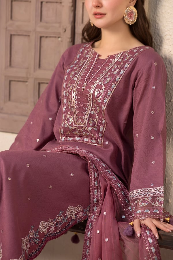 Hania Amir premium Eid 2025 3 piece jacquard collection - Image 8