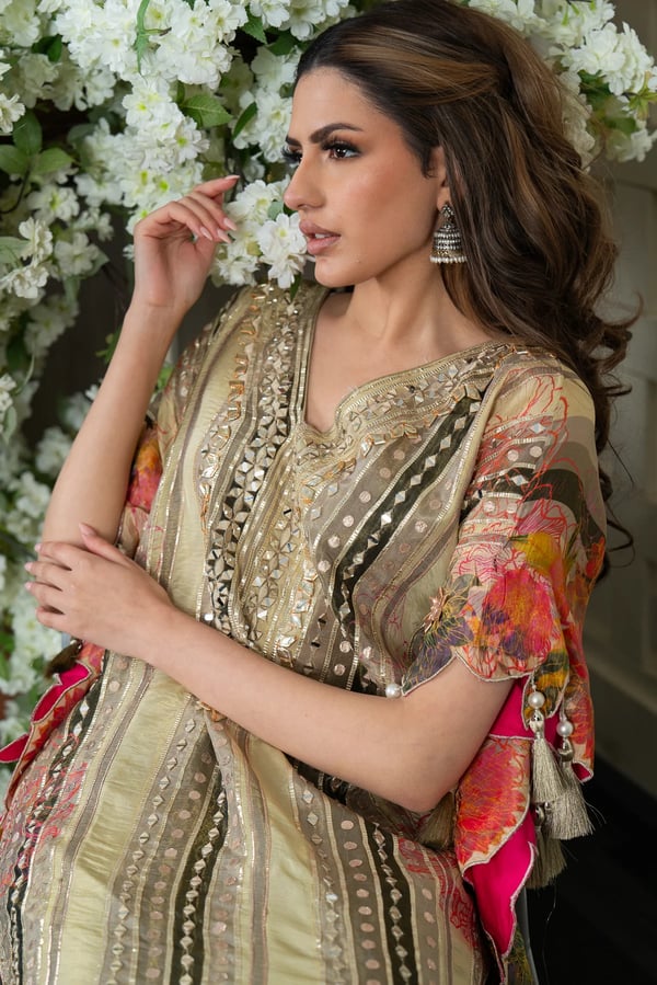 Graceful 2 piece kaftan style top with tulip set - Image 10