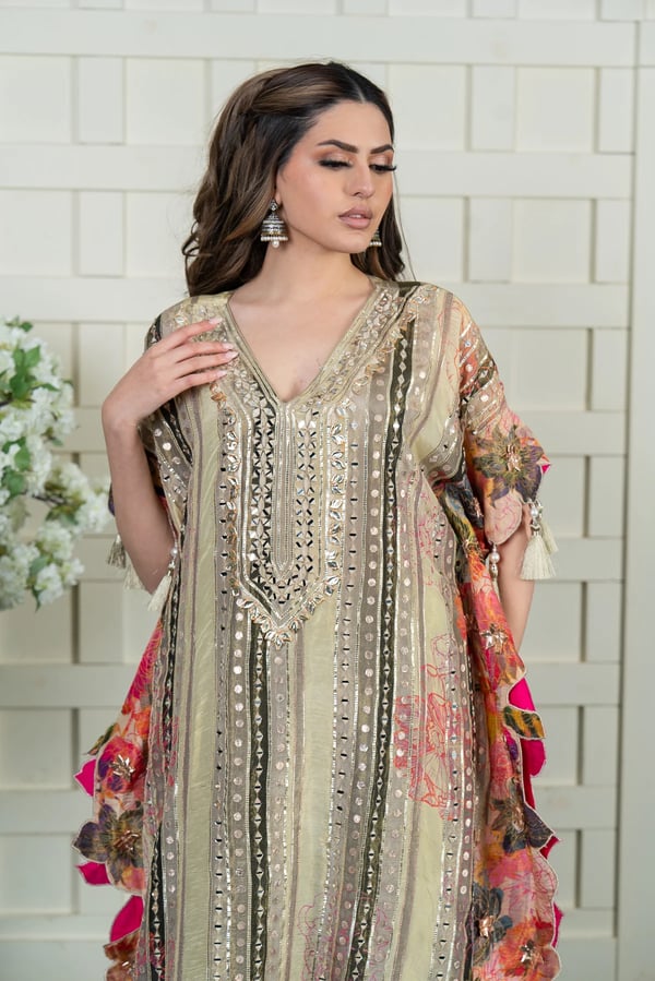 Graceful 2 piece kaftan style top with tulip set - Image 6