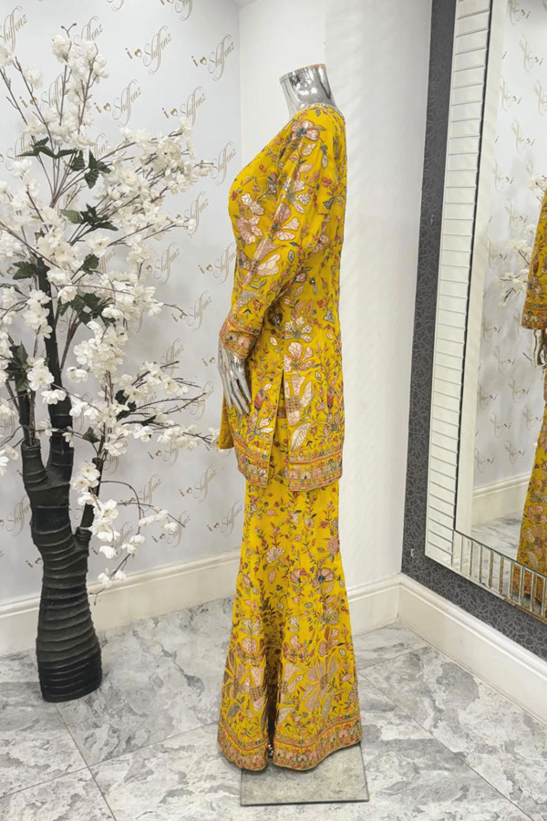 Meher luxe collection 3 piece luxury embroidered suit - Image 3