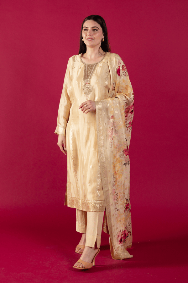 Mahboob luxe collection 3 piece banarsi suit - Image 2