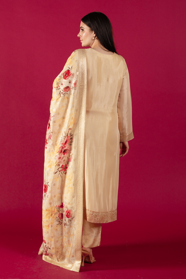 Mahboob luxe collection 3 piece banarsi suit - Image 4