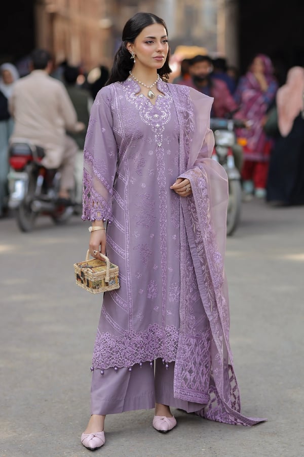 Bazar Kahani Eid 2025 3 piece elegant mother’s suit - Lilac, Large