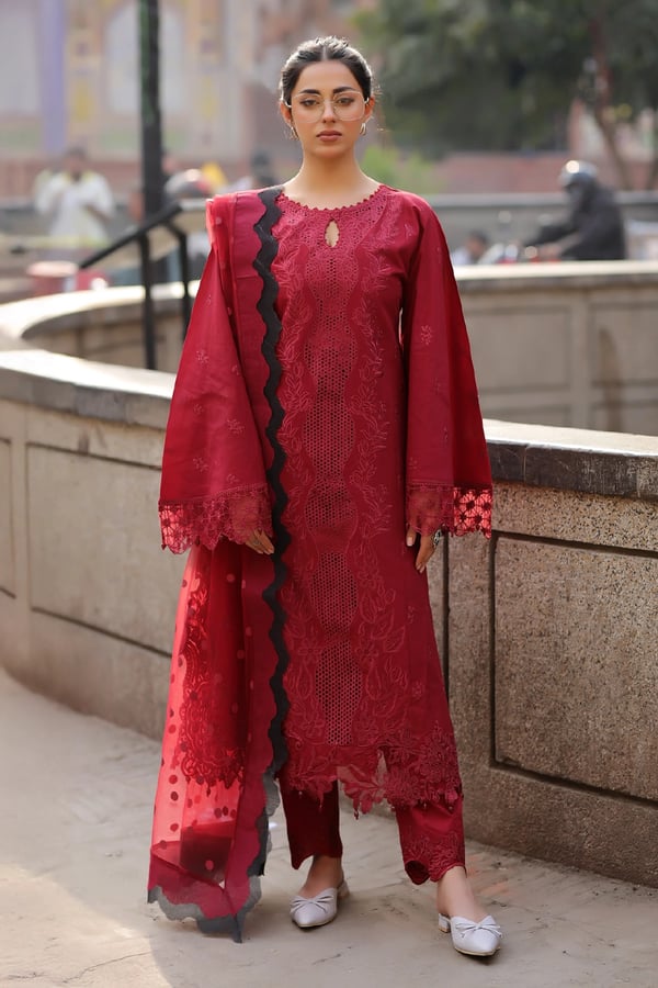 Bazar Kahani Eid 2025 3 piece timeless mother's suit - Maroon, Large