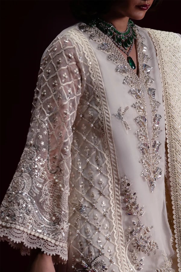 Elaya premium luxe collection 3 piece organza suit - Image 3