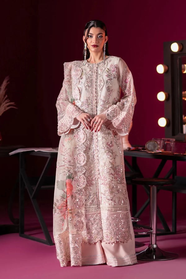 Elaya 3 piece embroidered luxe premium collection