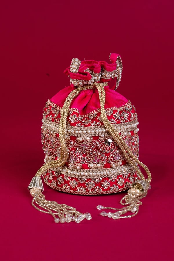Shiffonz elegant crepe pearl potli bag