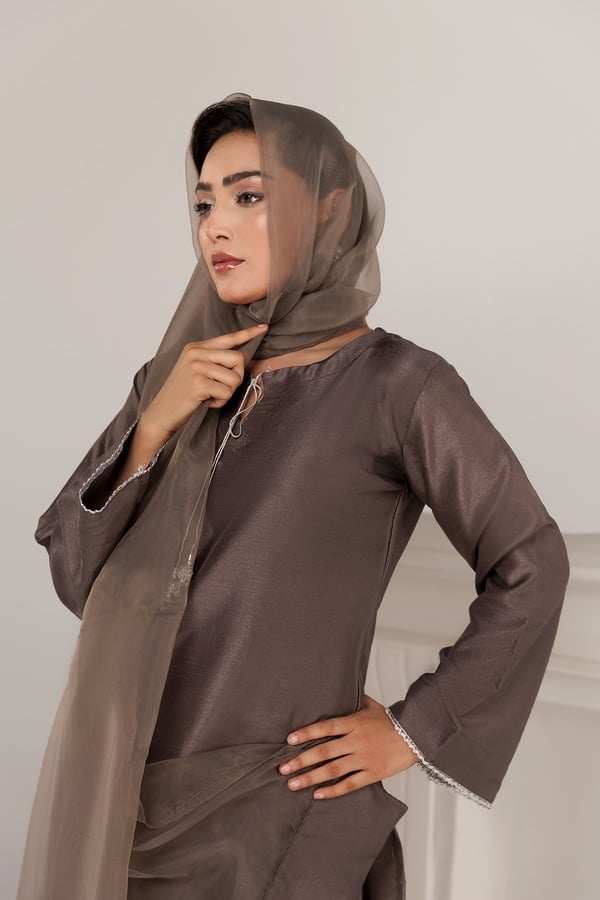 Shiffonz Eid 2025 3 piece casual farshi shalwar collection - Image 3