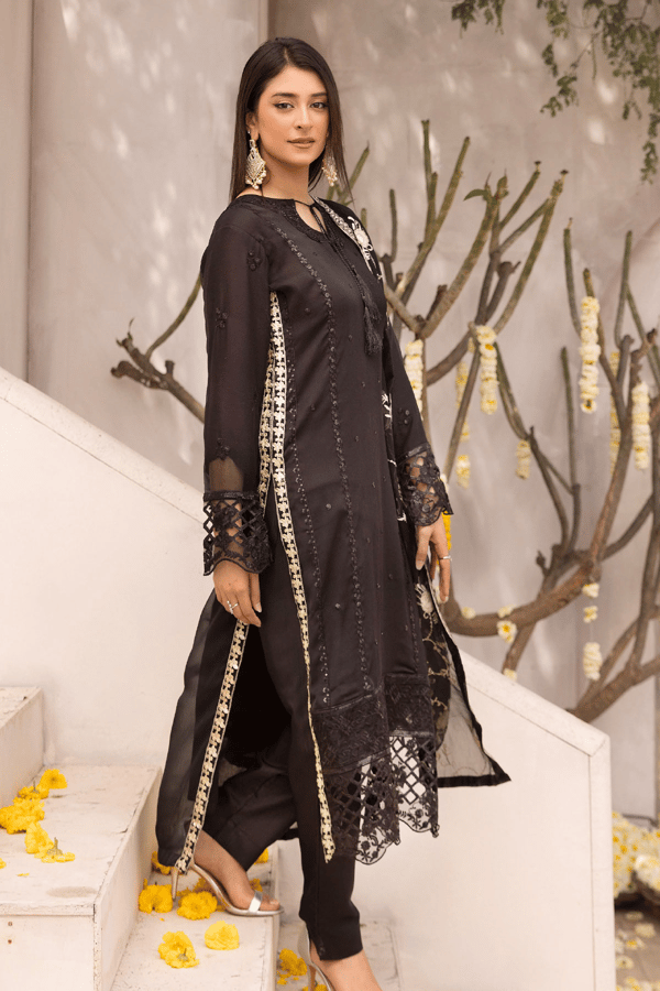 Nazish chiffon lux collection Gratitude 3 piece embroidered suit - Image 3