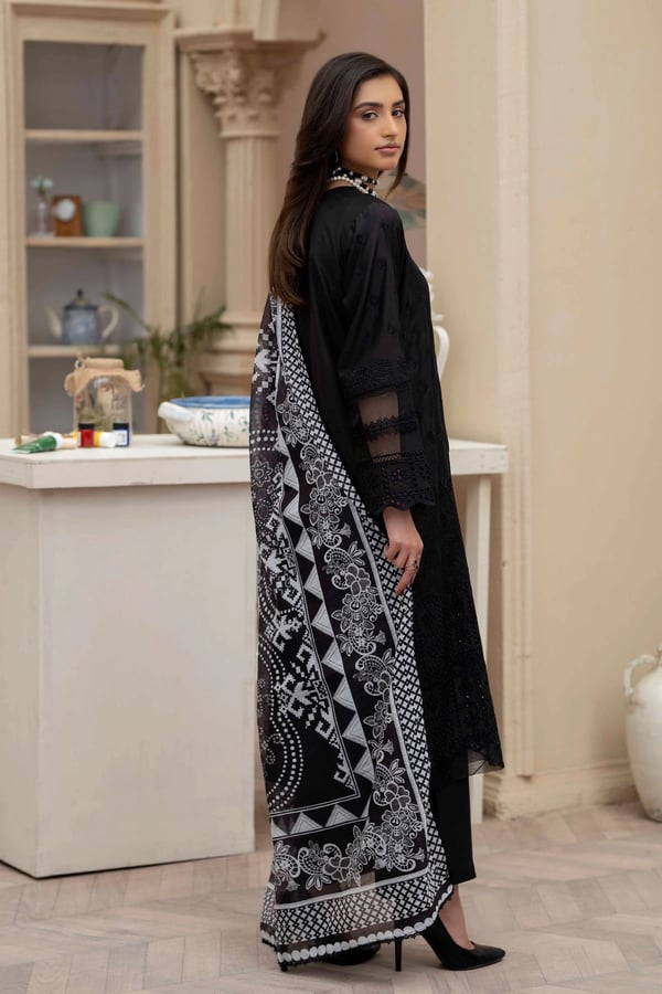 Laila mother and daughter 3 piece embroidered collection - Image 2