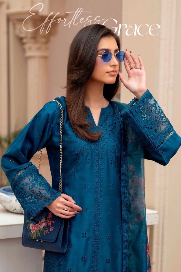 Laila embroidered 3 piece mother and daughter collection - Image 5
