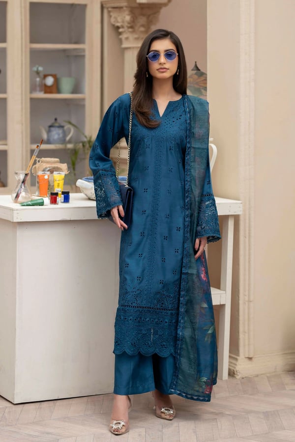 Laila embroidered 3 piece mother and daughter collection - Image 2