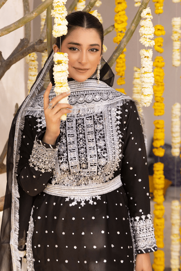Aaliyah luxe collection 3 piece lengha mother and daughter collection - Image 4