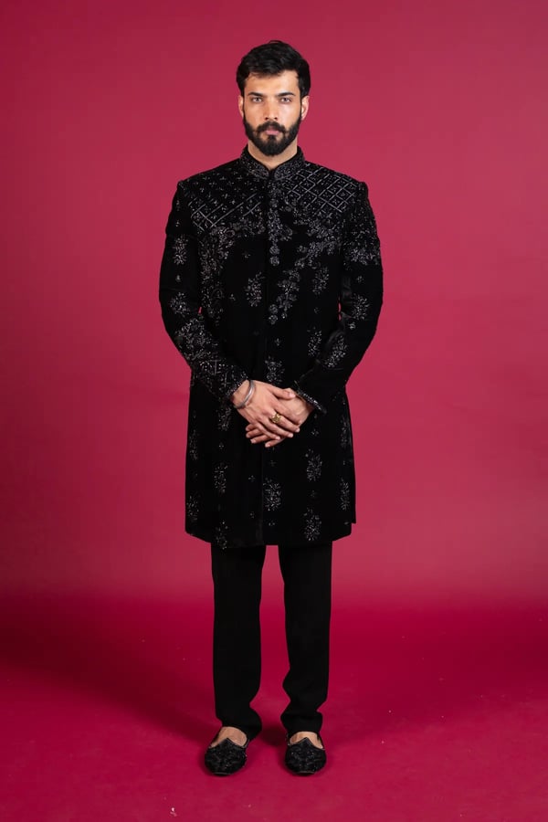 Men's embroidered velvet sherwani - Black, 36