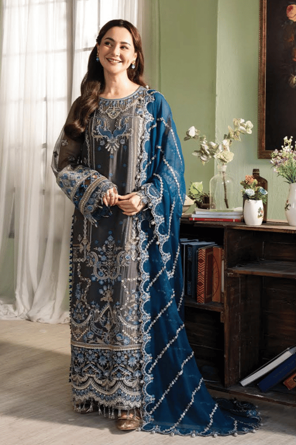 Hania Amir collection 3 piece Nazaha embroidered suit