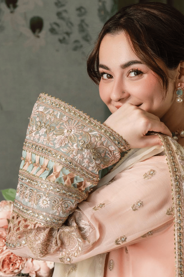 Hania Amir collection 3 piece Kashud embroidered suit - Image 4