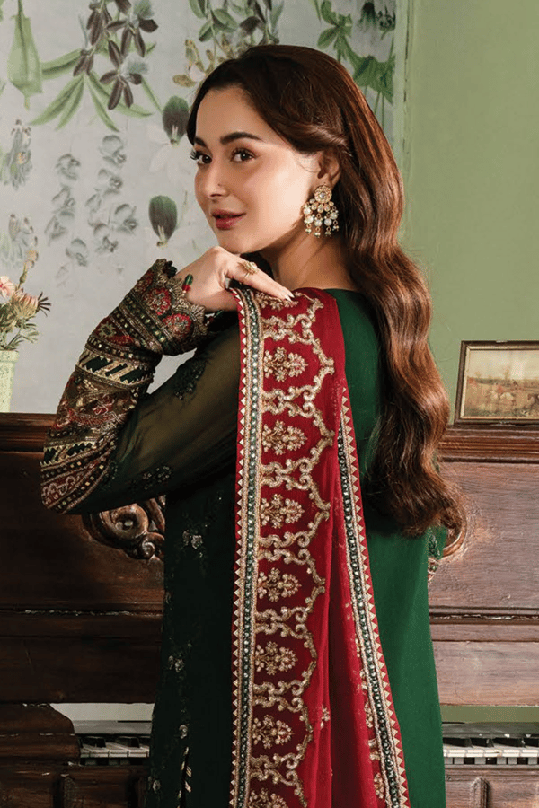 Hania Amir collection 3 piece Nafay embroidered suit - Image 3