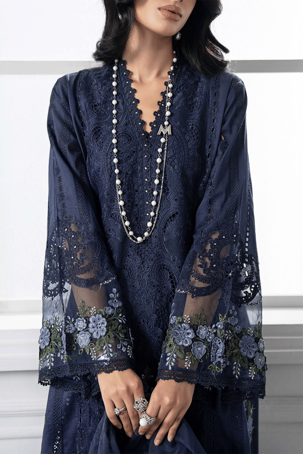 Arsh luxe collection 3 piece luxury lawn embroidered suit - Image 4