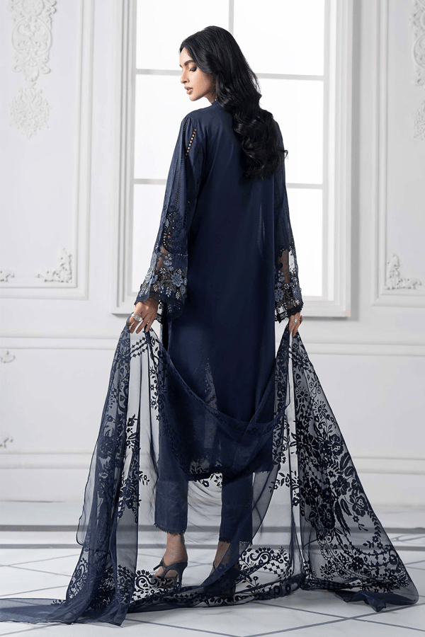 Arsh luxe collection 3 piece luxury lawn embroidered suit - Image 3