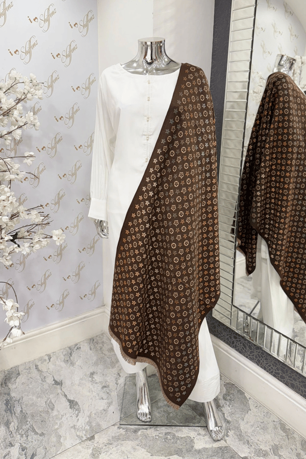 Imprints printed shawl collection - Image 4