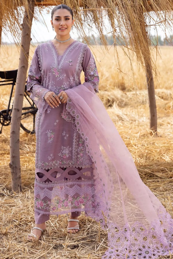 Ayeza khan Heer luxe Eid edit collection