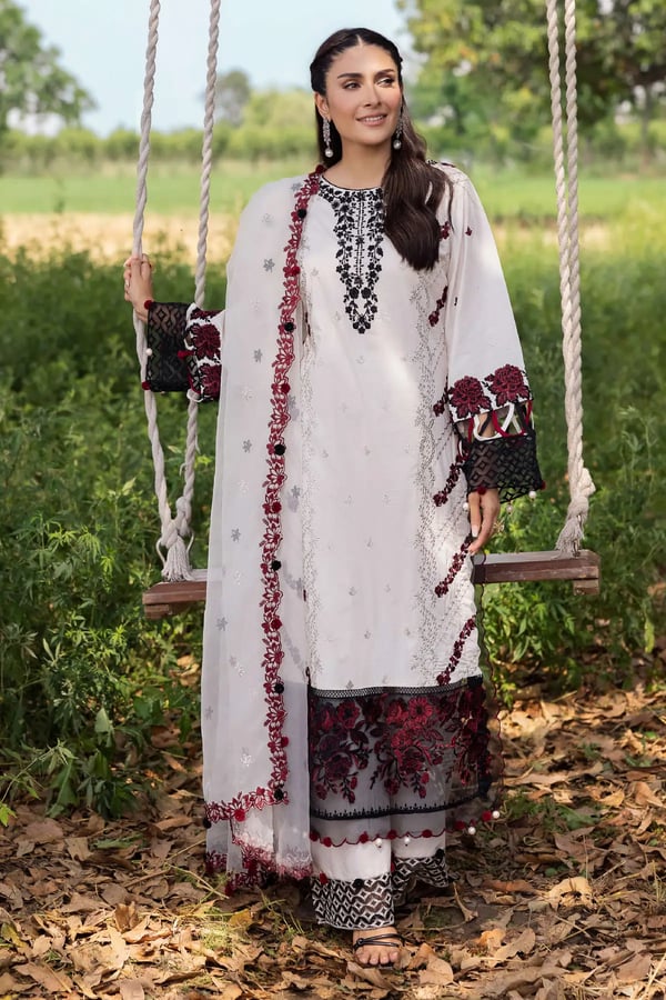 Ayeza khan Heer casual luxe 3 piece Eid edit collection - Cream, Large