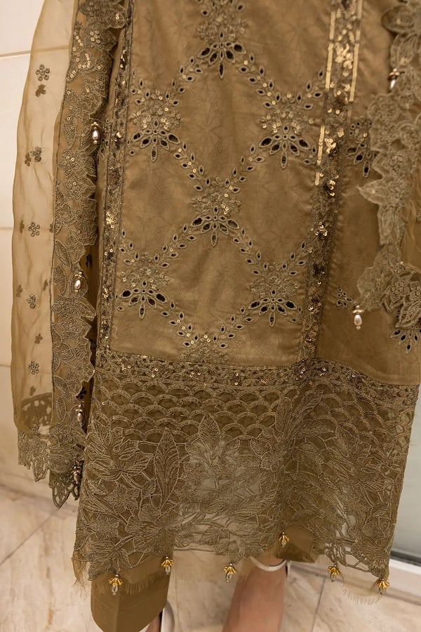 Ivana luxe chikankari collection 3 piece embroidered suit - Image 7
