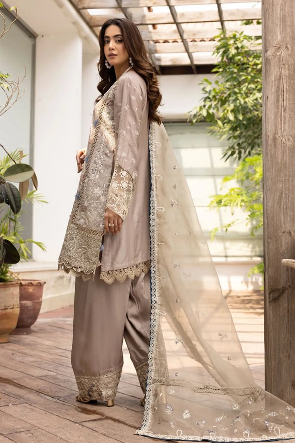 Ivana premium mother and daughter 3 piece farshi shalwar collection - Image 2