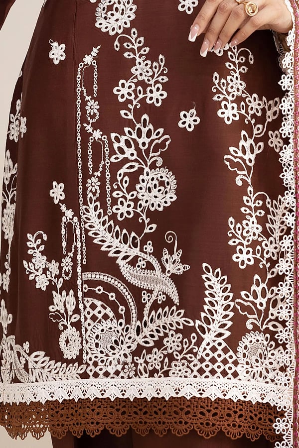 Ivana premium farshi shalwar 3 piece suit - Image 5