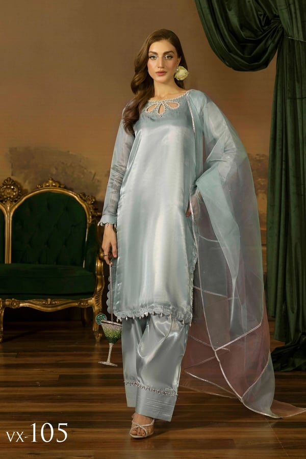 Shiffonz 3 piece farshi shalwar silk silhouette edit