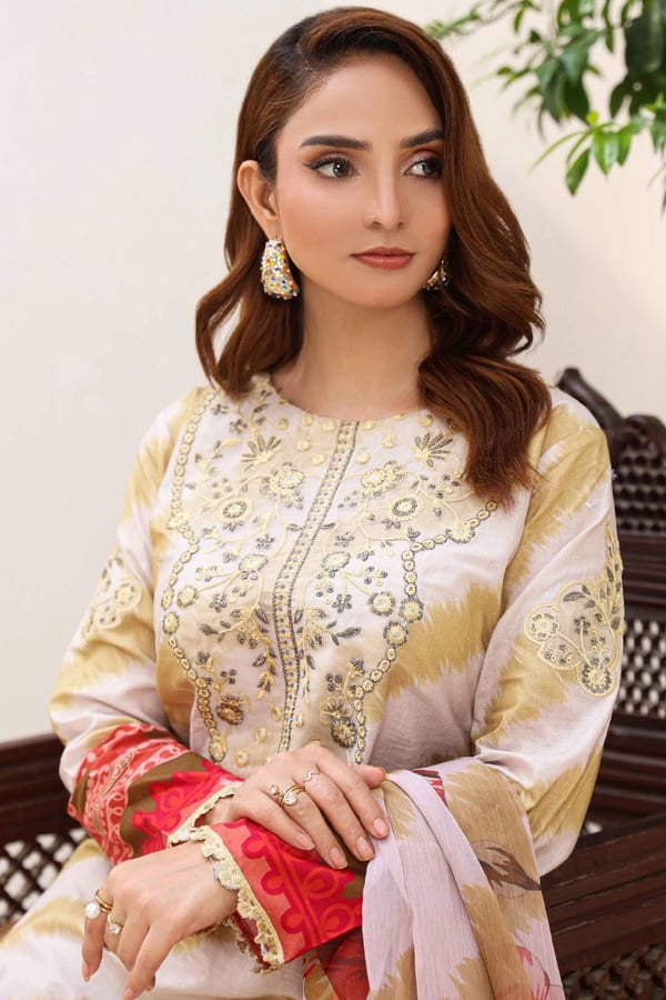 Aghaze Noor collection 3 piece embroidered suit - Image 3