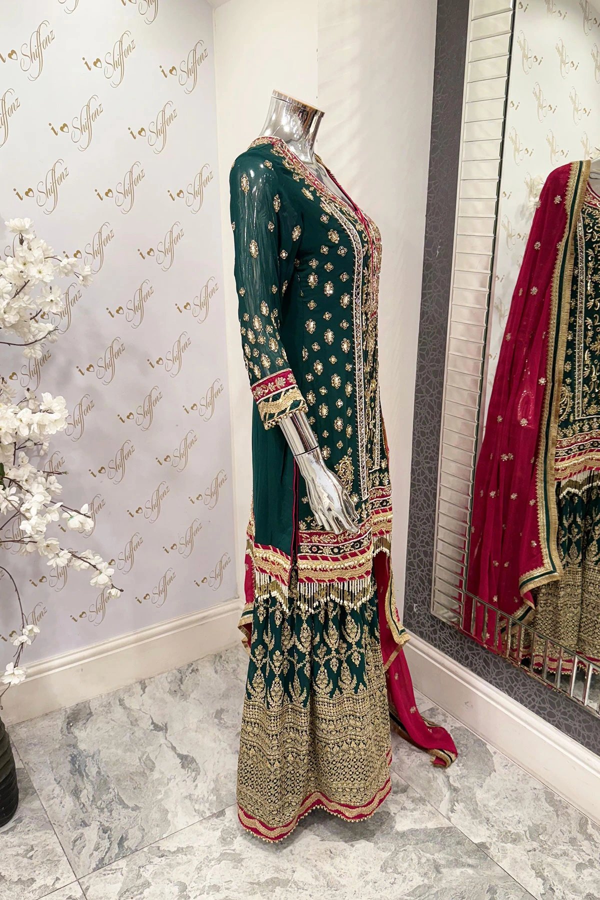 Zavia premium collection 3 piece gharara suit - Image 5