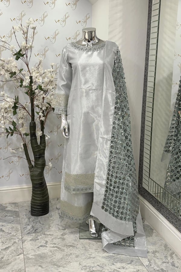 Aafiyat collection 3 piece suit with sheesh patti dupatta