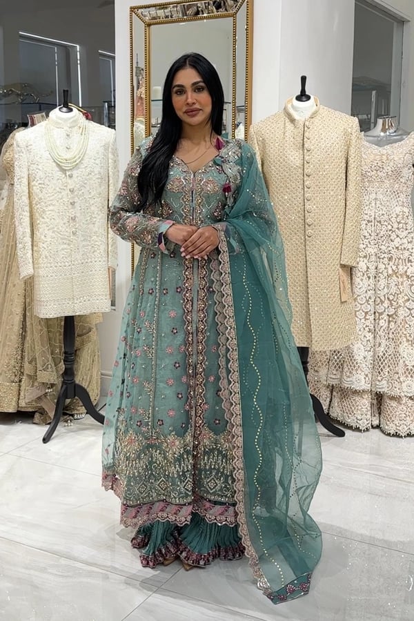 Aafiyat premium collection 3 piece crushed plazo suit