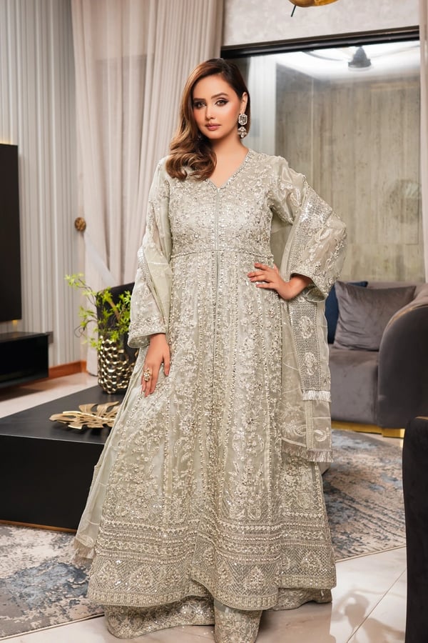 Noir Premium Collection 3 piece embroidered gown - Cream, X - Large