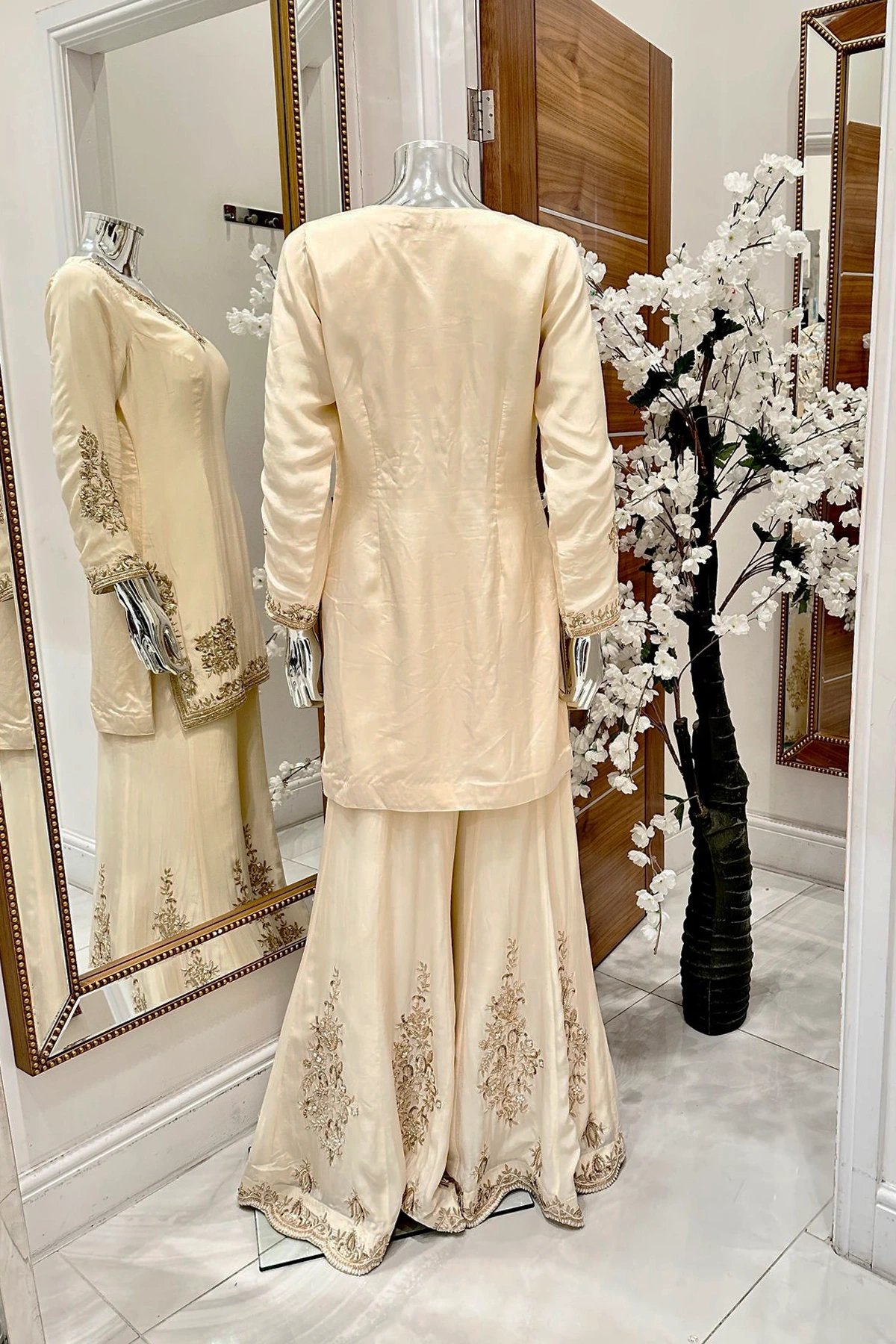 Rani collection 3 piece embroidered suit - Image 4