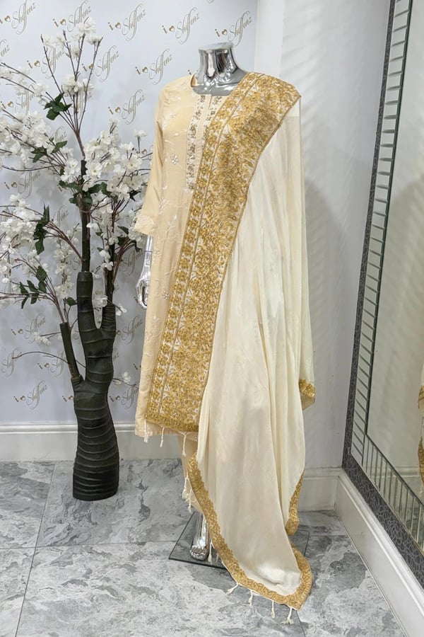 Marina shawl collection