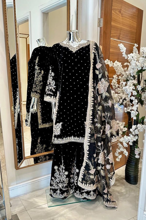 Nayab velvet premium collection 3 piece plazo suit