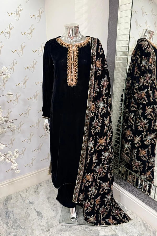 Aura premium velvet collection 3 piece suit